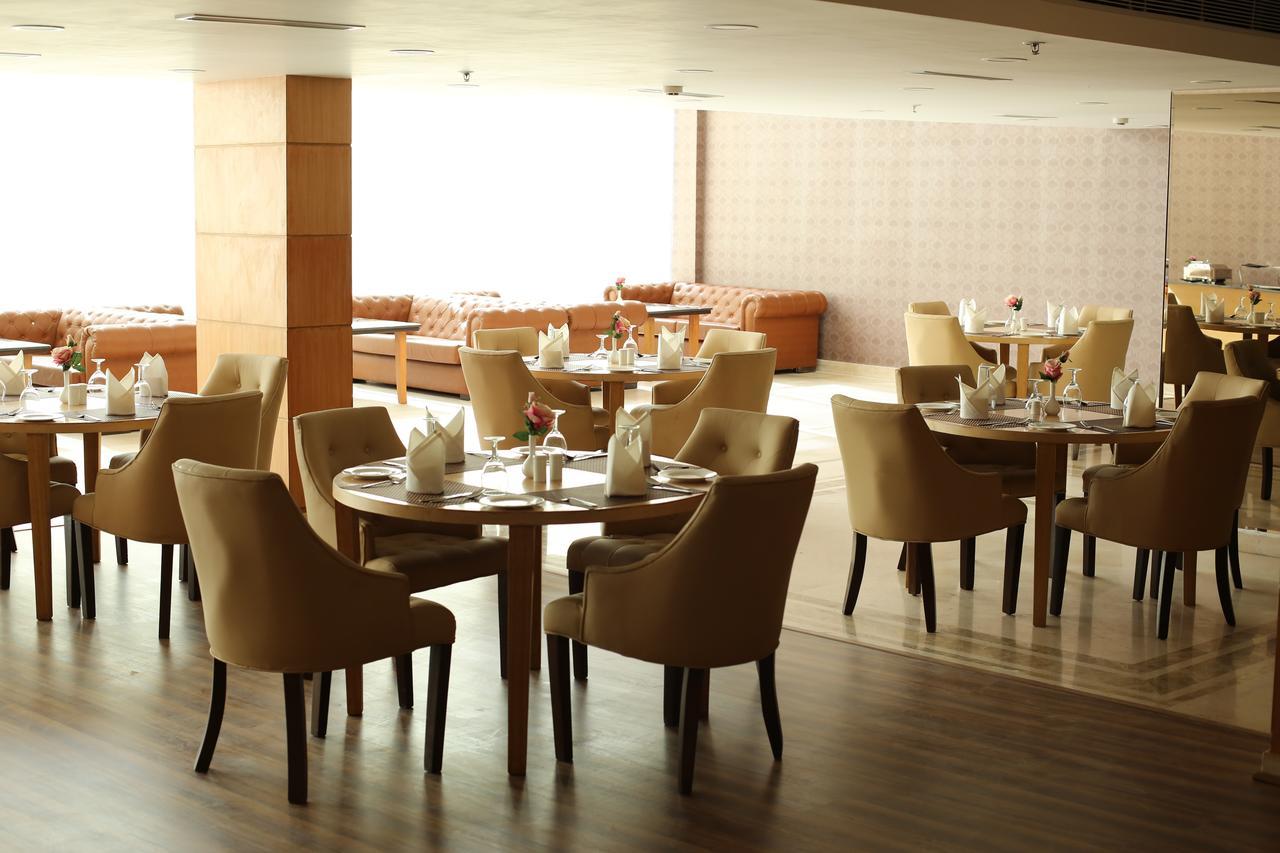 Udman Hotels And Resorts By Ferns N Petals Nueva Delhi Exterior foto